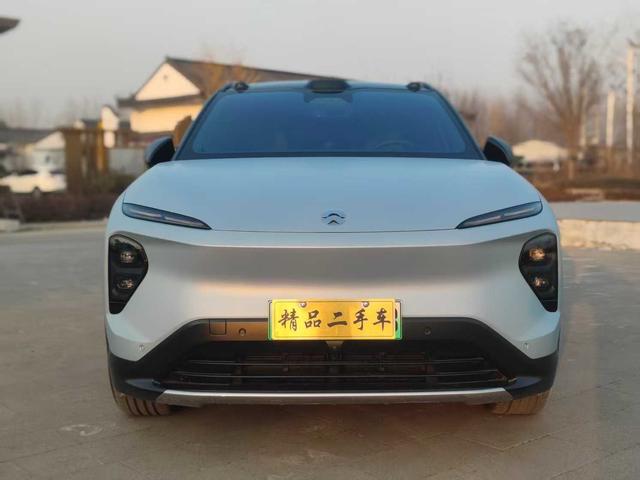 NIO ES7