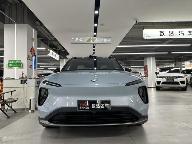 NIO ES6