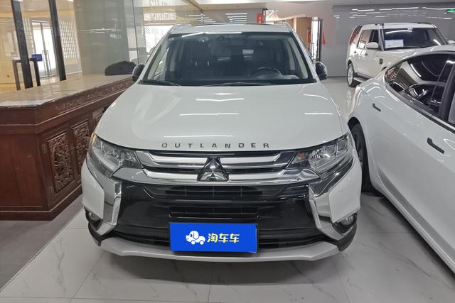 Mitsubishi Outlander (imported)