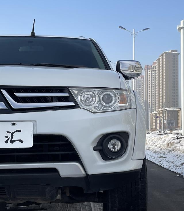 Mitsubishi Pajero Jinchang