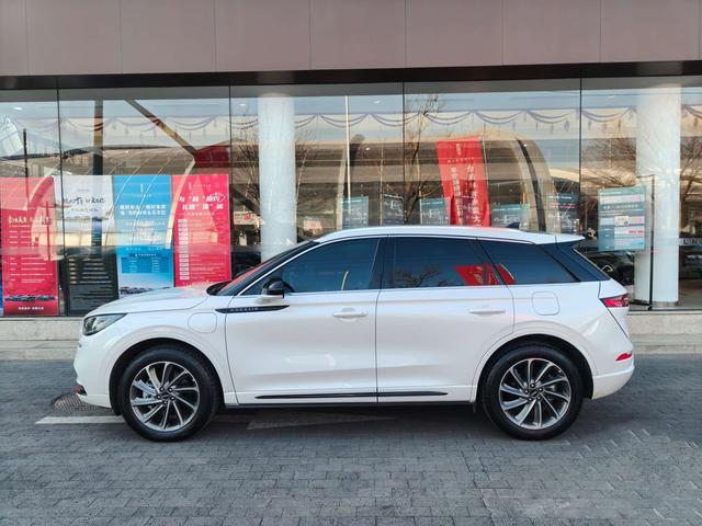 Lincoln Adventurer PHEV