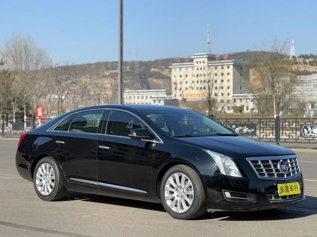 Cadillac XTS