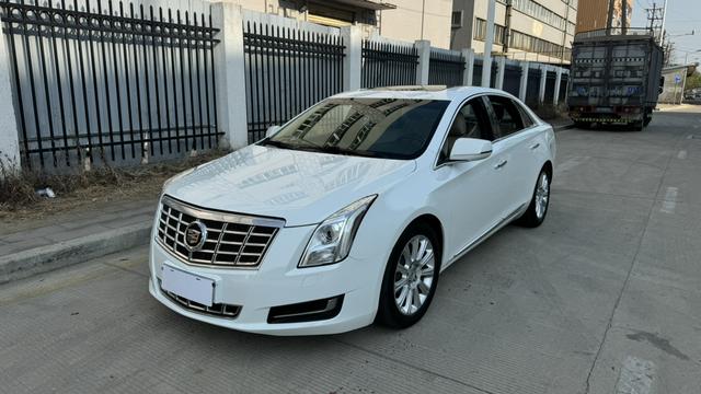 Cadillac XTS