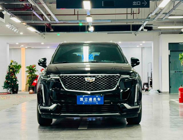 Cadillac XT6