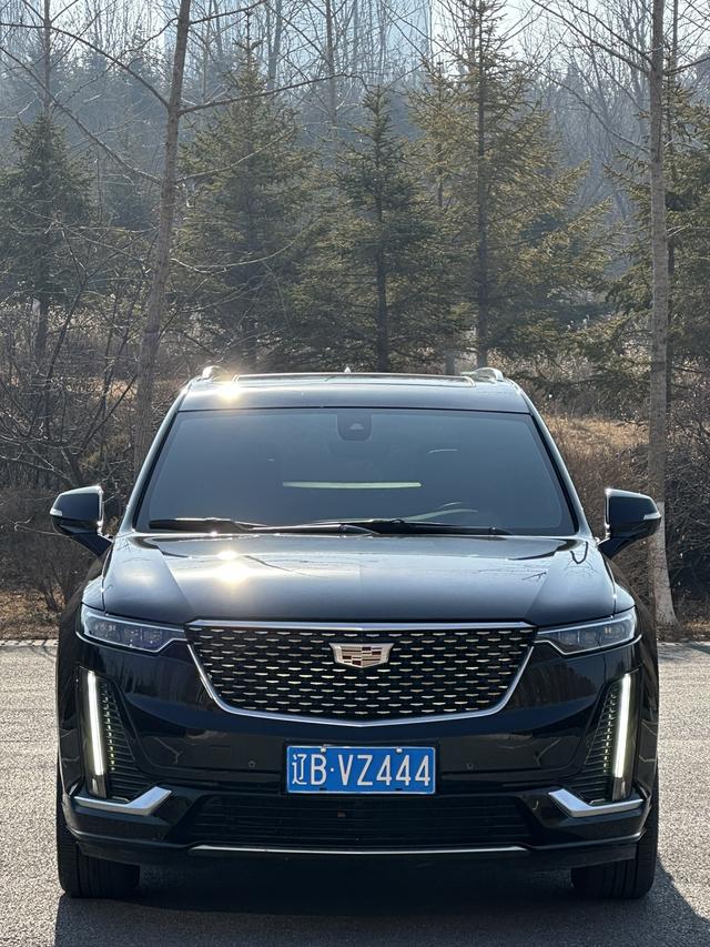 Cadillac XT6