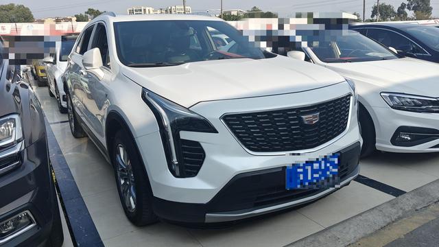 Cadillac XT4