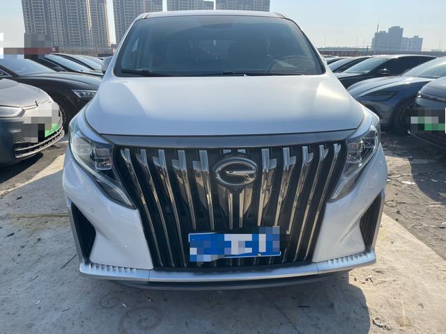 GAC Trumpchi M8