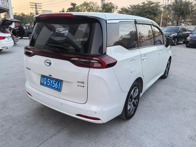 GAC Trumpchi M6