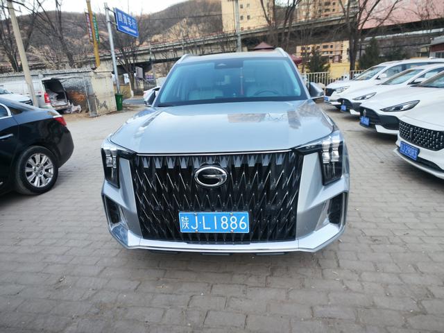 GAC Trumpchi GS8