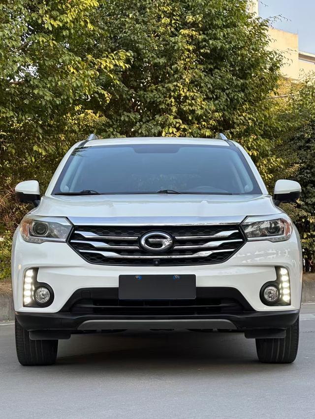 GAC Trumpchi GS4