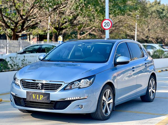 Peugeot 308S