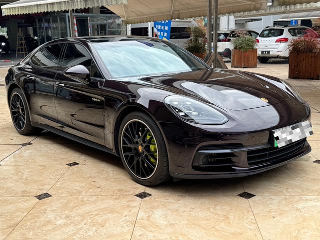 Porsche Panamera E-Hybrid