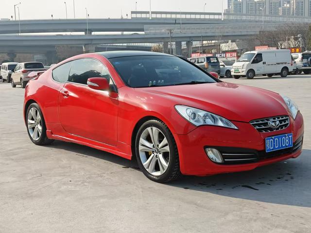 Hyundai Genesis-Coolpad