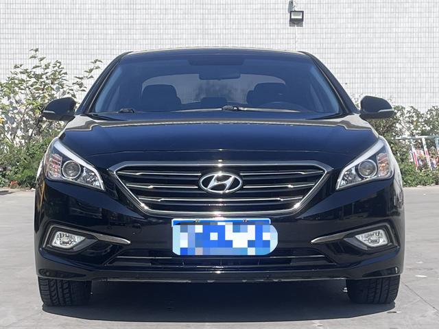 Hyundai Sonata nine