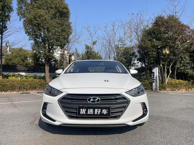 Hyundai Lead