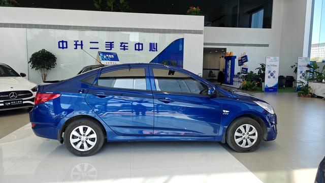 Hyundai Rena