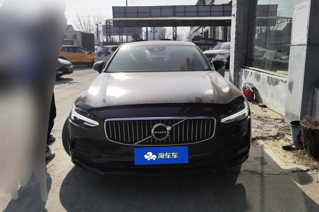 Volvo S90