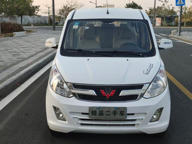 Wuling Rongguang V