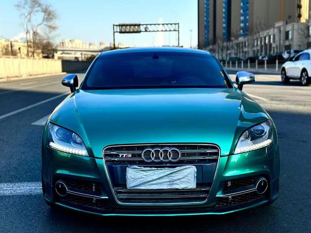 Audi TTS