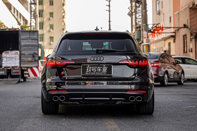 Audi S4