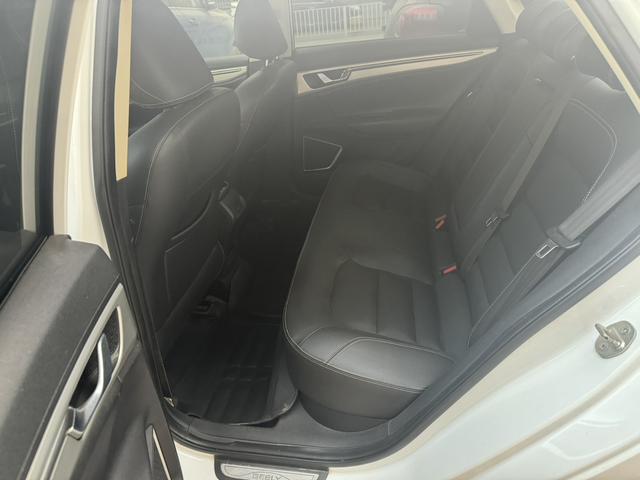 Geely Emgrand GL