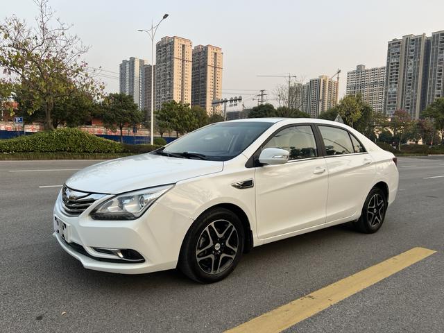 BYD G5