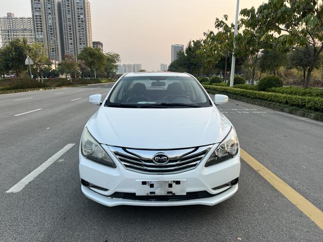 BYD G5