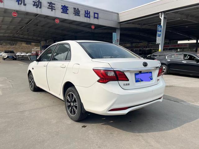 BYD F3