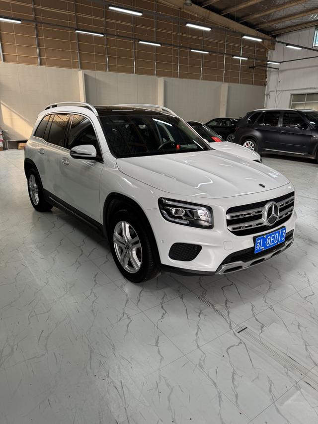 Mercedes-Benz GLB