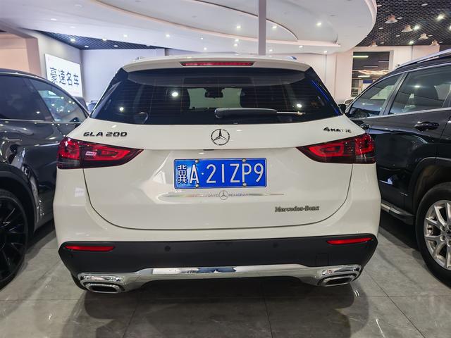 Mercedes-Benz GLA