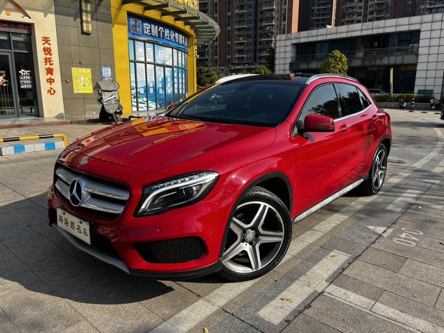 Mercedes-Benz GLA