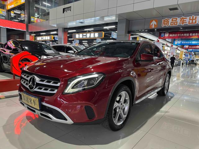 Mercedes-Benz GLA