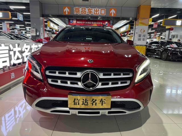 Mercedes-Benz GLA