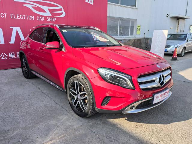 Mercedes-Benz GLA