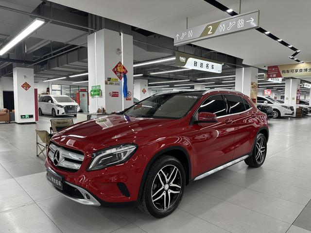 Mercedes-Benz GLA