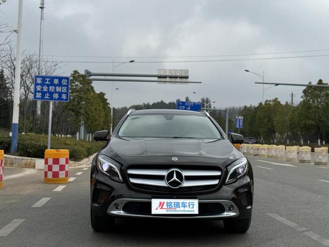 Mercedes-Benz GLA