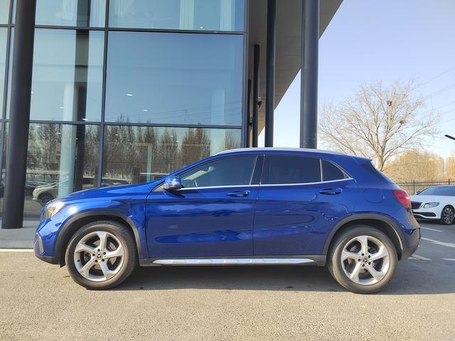 Mercedes-Benz GLA