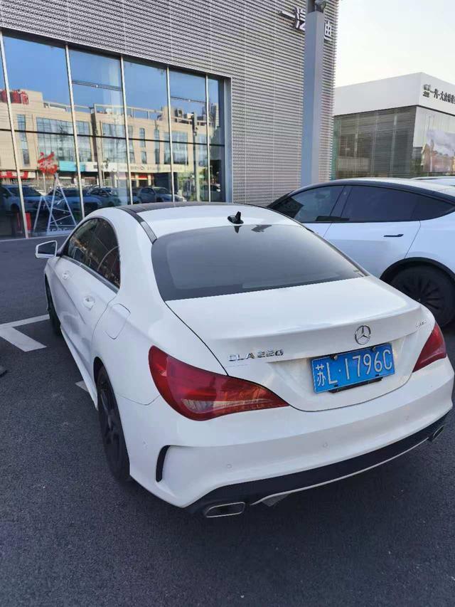 Mercedes-Benz Mercedes CLA