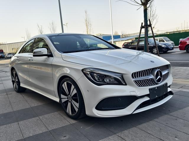 Mercedes-Benz Mercedes CLA