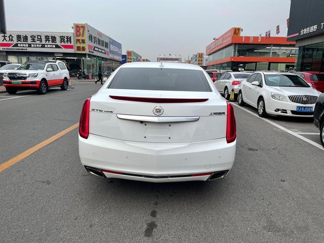 Cadillac XTS