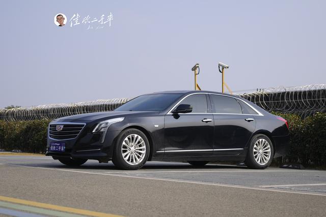 Cadillac CT6