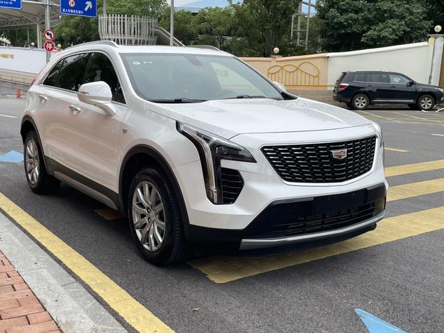 Cadillac XT4