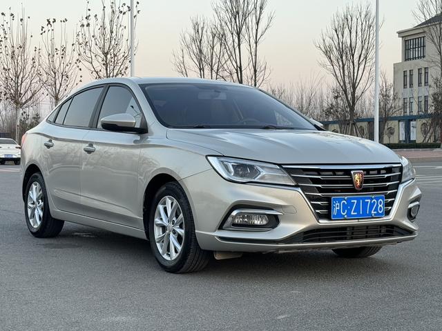 Roewe i5