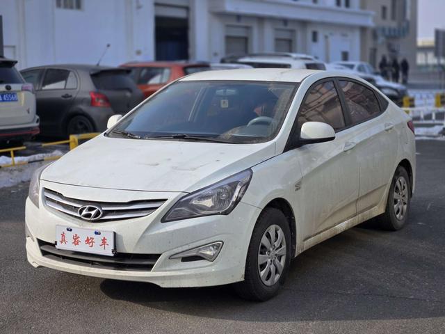 Hyundai Rena