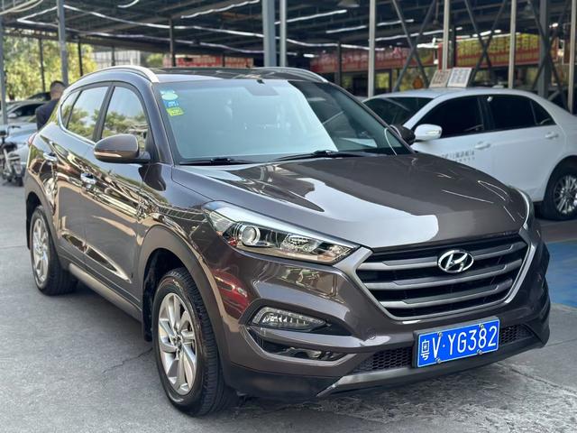 Hyundai Tucson