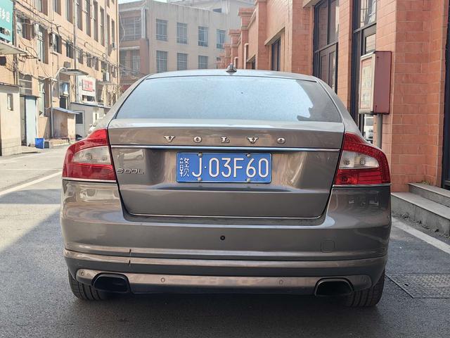 Volvo S80L