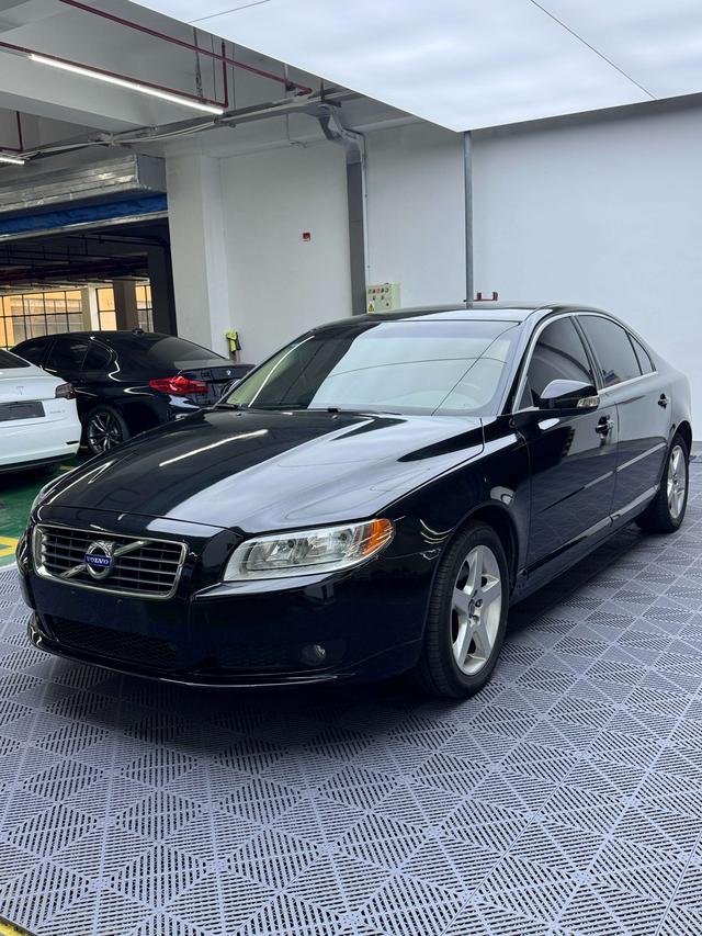 Volvo S80L