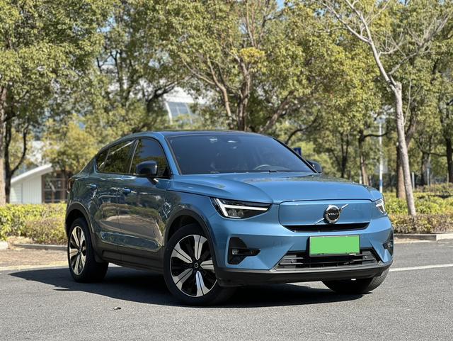 Volvo C40 EV