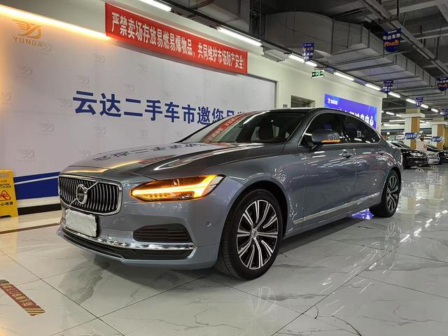 Volvo S90