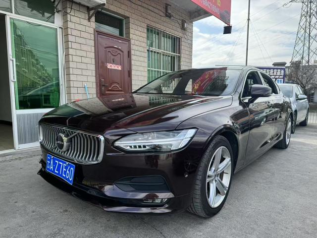 Volvo S90